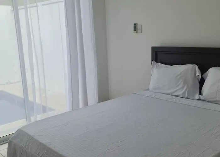 Casa Vacacional En Herradura Con Piscina Privada