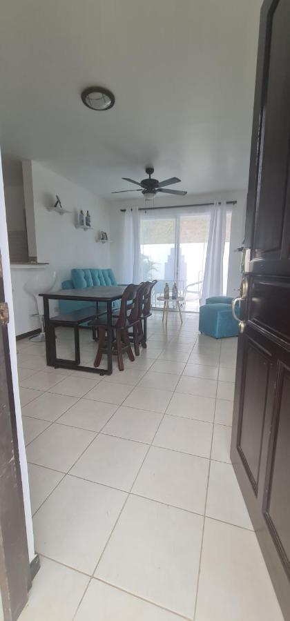 Casa Vacacional En Herradura Con Piscina Privada