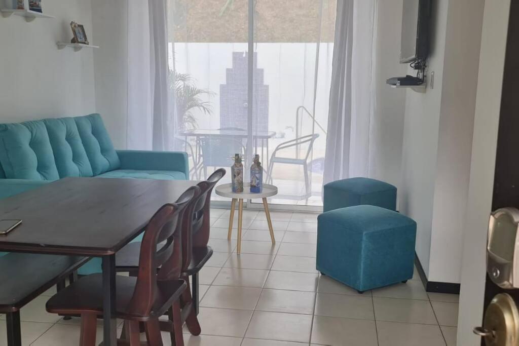 Casa Vacacional En Herradura Con Piscina Privada Holiday home