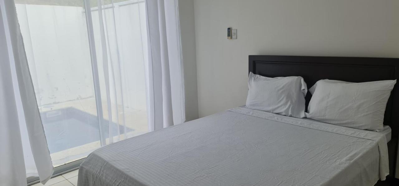 Casa Vacacional En Herradura Con Piscina Privada *