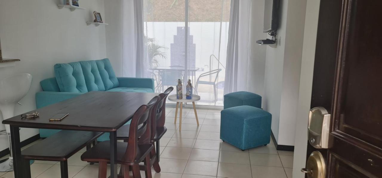 Casa Vacacional En Herradura Con Piscina Privada Playa Herradura (Puntarenas)