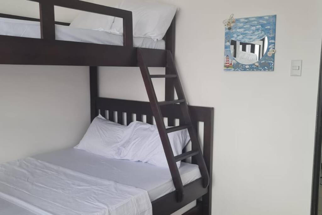 Casa Vacacional En Herradura Con Piscina Privada *