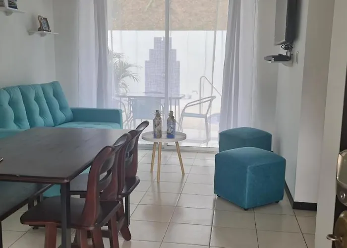 Casa Vacacional En Herradura Con Piscina Privada